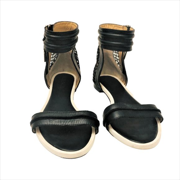 L.A.M.B. Black and White Leather Flats Sandals Sz 6.5 Gwen Stefani - Picture 4 of 7